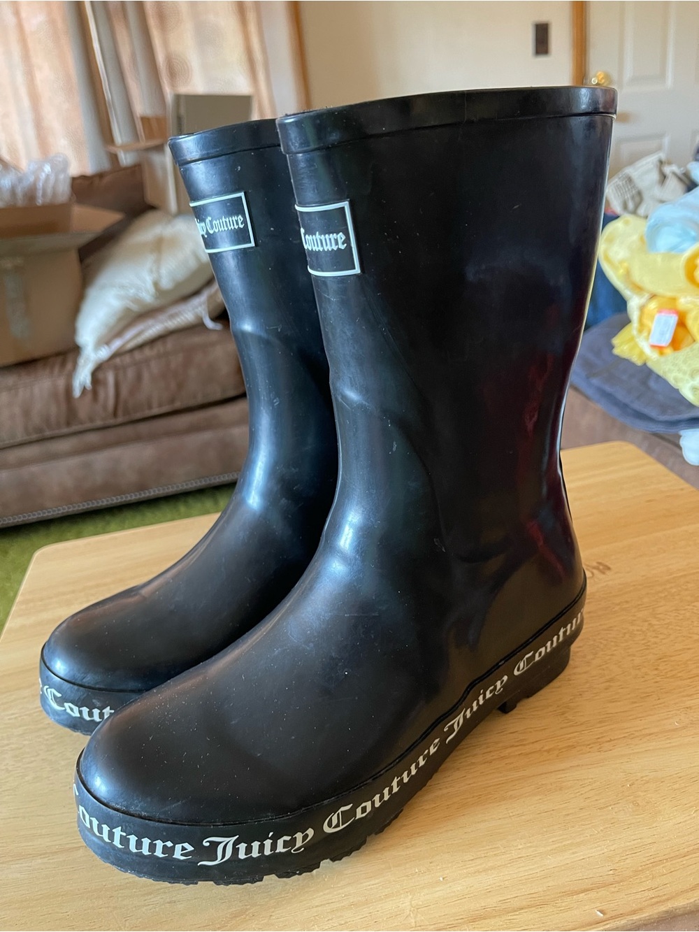 Juicy Couture Women's Black Rubber Waterproof Pull-On Mid Calf Rain Boots 8M